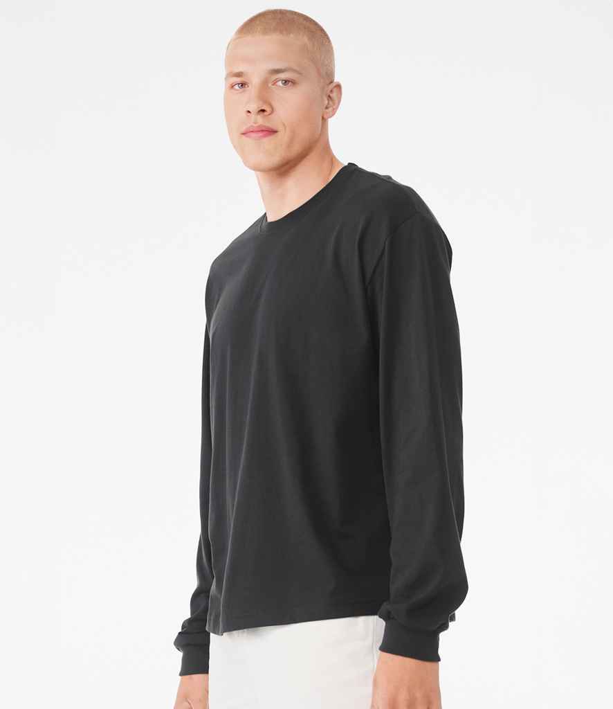 CV3511 Dark Grey Heather Model