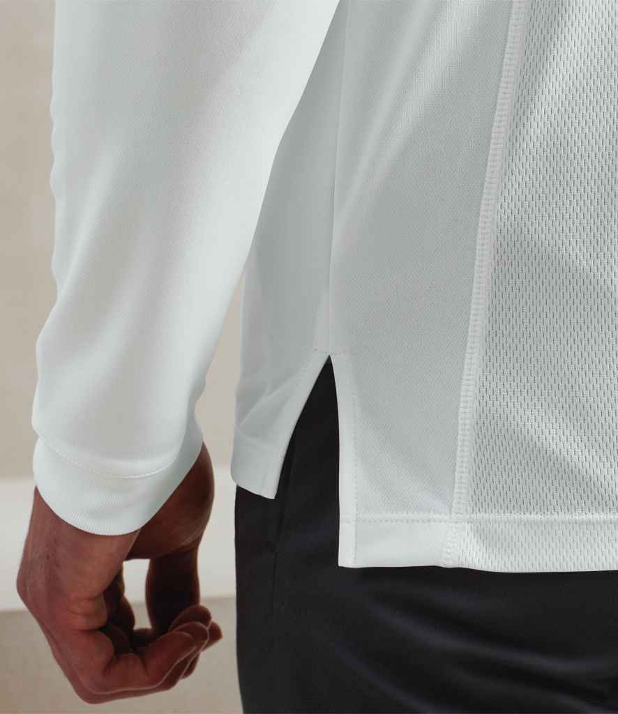 PR647 White Model