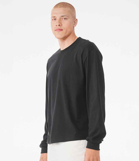 CV3511 Dark Grey Heather Model