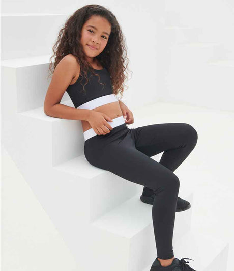 SM236 Black/white Model